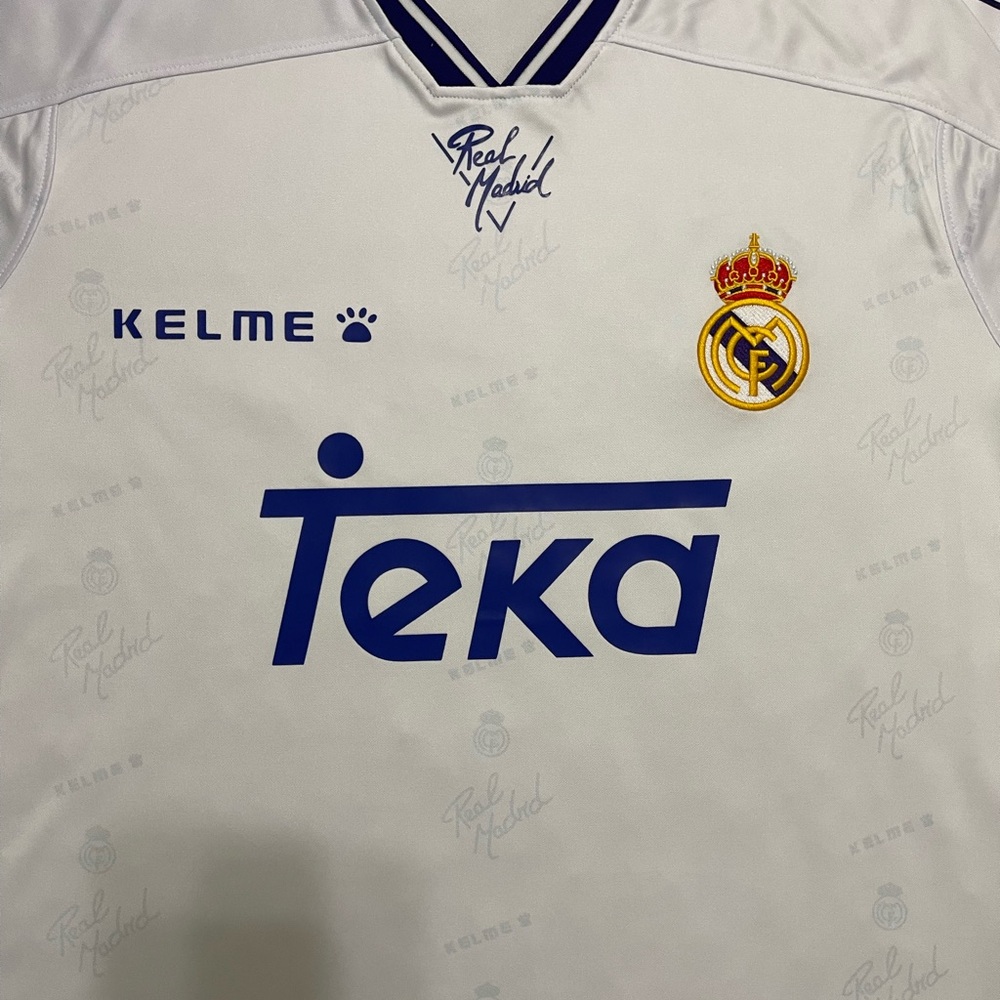 Retro Real Madrid Kelme 1994-96 Home Kit - Picture 2 of 4